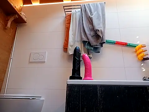 Snapshot of Fabian12999 chatting on February 2025 01:21:02 PM Fabian12999 online show from February 2025 01:21:02 PM