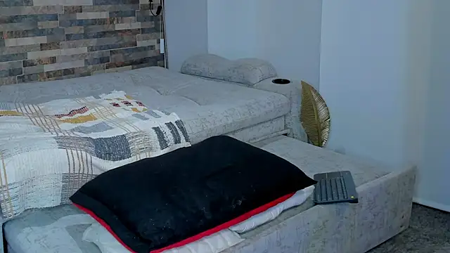 Snapshot of zaiin_diesel chatting on March 2025 10:03:01 AM zaiin diesel online show from March 2025 10:03:01 AM