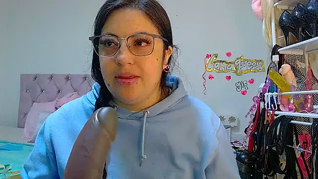 lanaqueen699 online show from May 2026 12:23:02 PM
