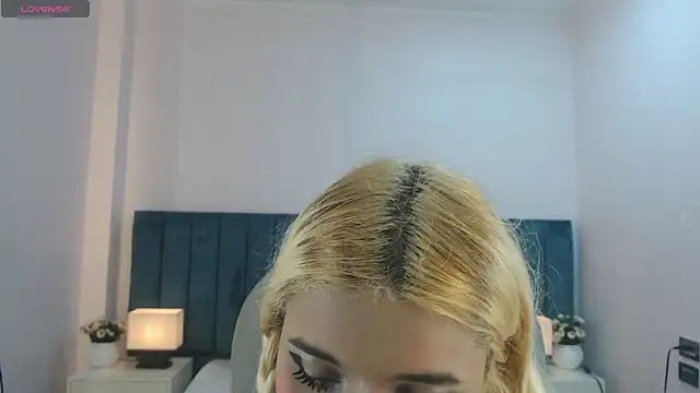 april bunnyy online show from November 2025 09:04:02 PM