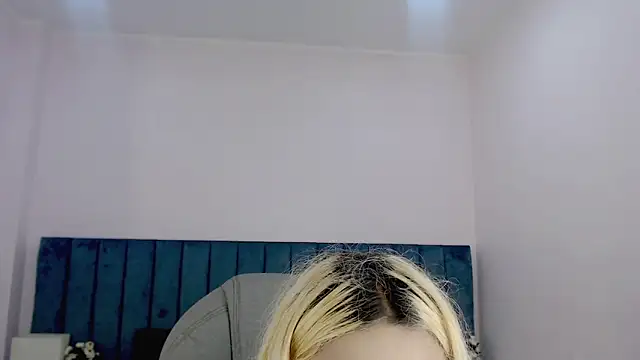 april bunnyy online show from March 2026 08:05:02 PM