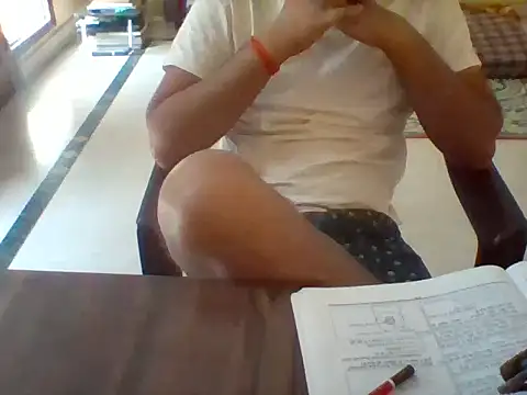 Snapshot of bigvorn6 chatting on March 2025 10:35:02 AM bigvorn6 online show from March 2025 10:35:02 AM