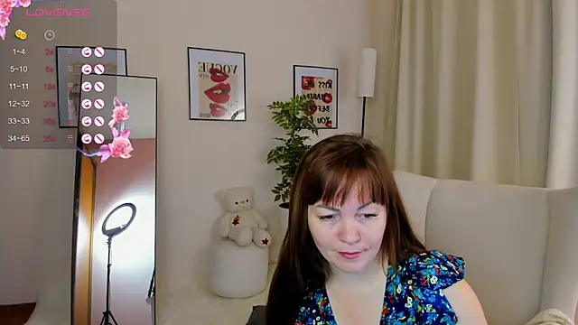 VanessaSmuth online show from November 2025 01:38:02 AM