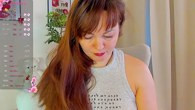 Snapshot of VanessaSmuth chatting on February 2026 02:27:01 AM VanessaSmuth online show from February 2026 02:27:01 AM
