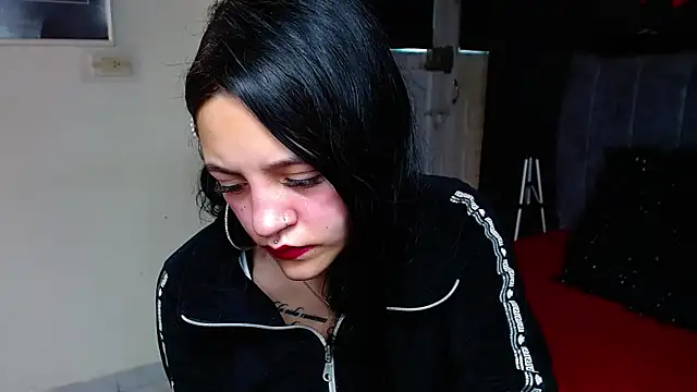 Violettasquirt online show from February 2026 04:34:02 PM