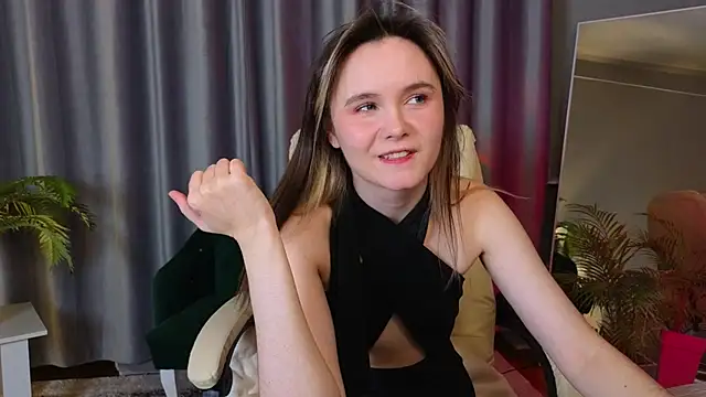 CiriRianonn online show from December 2025 04:41:02 AM