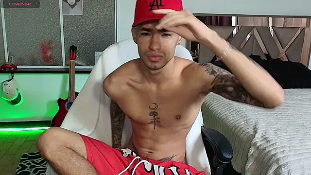 Damon  333 online show from November 2025 05:20:01 PM