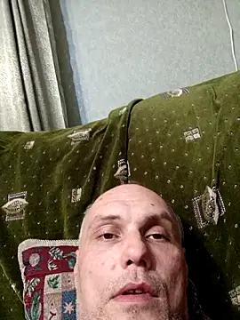 Pineapple04 online show from November 2025 06:29:01 PM