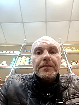 Pineapple04 online show from December 2025 08:41:02 AM