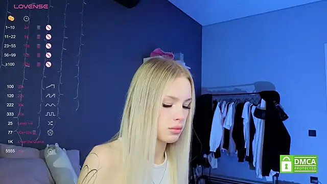 aneta alisha online show from September 2025 01:00:02 PM