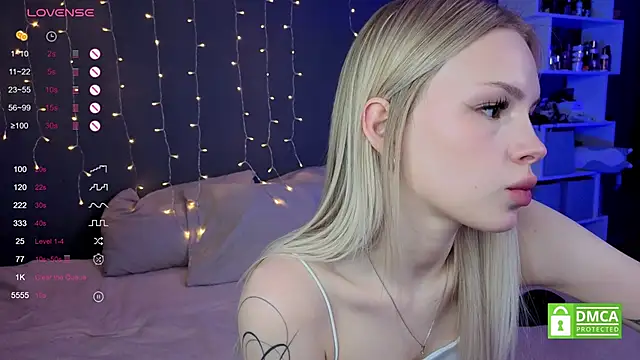 aneta alisha online show from November 2025 01:17:02 PM