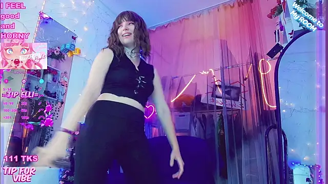 Snapshot of Toxic_Ellies chatting on December 2024 01:56:01 PM Toxic Ellies online show from December 2024 01:56:01 PM