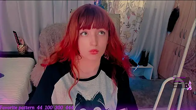 Toxic Ellies online show from April 2026 11:58:01 AM