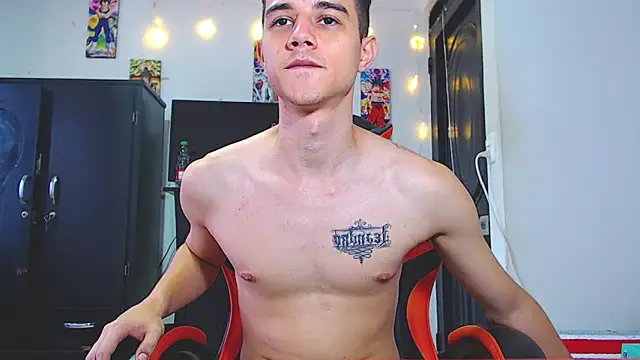 ADAM HOT online show from April 2026 07:47:01 PM