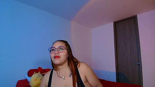 Snapshot of Rousrossell_4 chatting on May 2026 06:58:01 PM Rousrossell 4 online show from May 2026 06:58:01 PM
