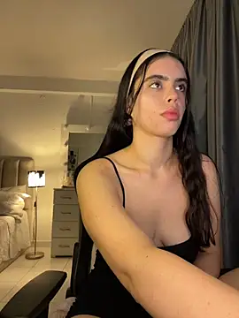 Mavi Coless online show from March 2025 01:54:01 AM