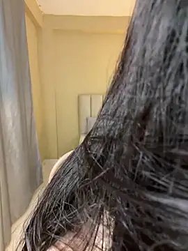 Mavi Coless online show from October 2025 12:53:01 AM