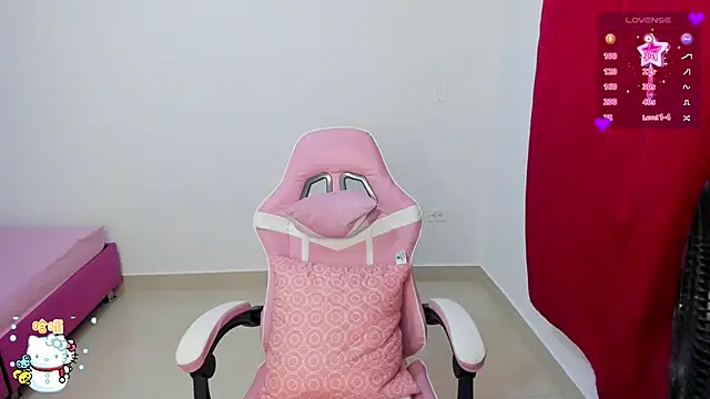 Snapshot of sofi_cute01 chatting on December 2024 11:23:02 PM sofi cute01 online show from December 2024 11:23:02 PM