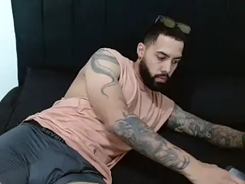 Hendry  online show from December 2024 12:20:02 AM