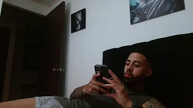 Hendry  online show from February 2025 02:06:01 AM