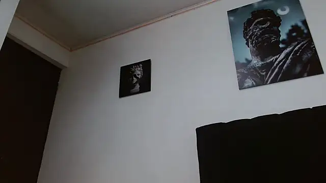 Hendry  online show from March 2025 11:12:01 PM