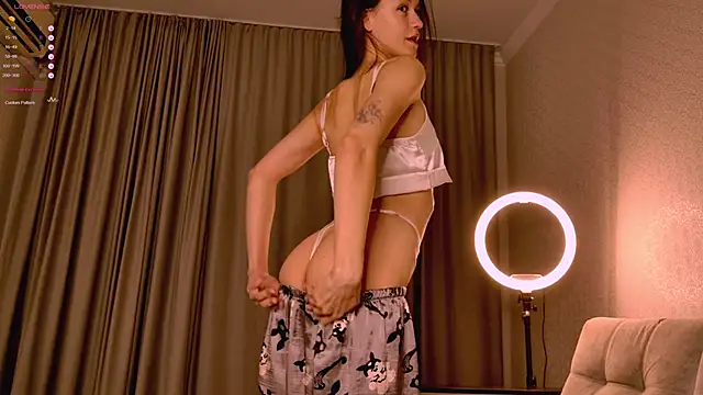 Alice  grace online show from November 2025 07:24:02 PM