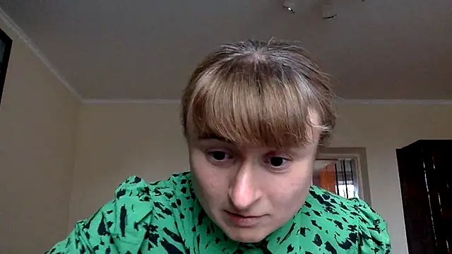 Snapshot of KlavdiaPetrivna chatting on June 2026 05:45:01 PM KlavdiaPetrivna online show from June 2026 05:45:01 PM