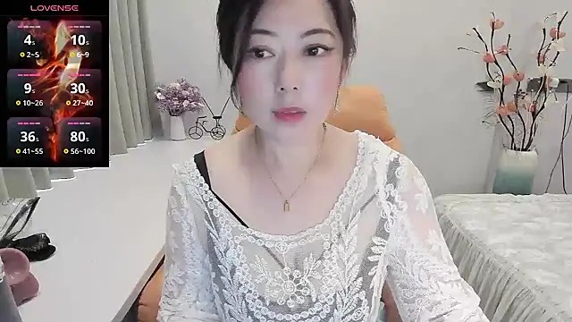 Crystal Wings online show from September 2025 01:39:02 AM