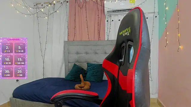 valentina 0  online show from February 2025 03:44:01 AM