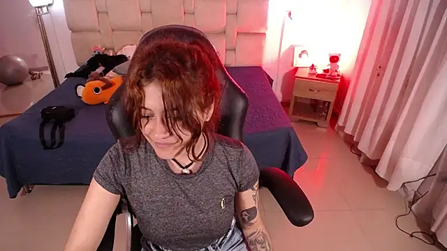 liz-beths online show from December 2024 03:58:01 AM