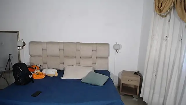 liz-beths online show from December 2024 09:35:01 PM