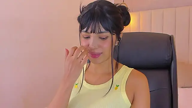 kosmic Angel online show from October 2025 01:34:02 PM