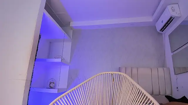 flavia cruz online show from January 2026 07:23:01 PM