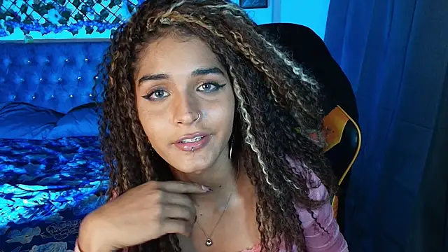 Snapshot of baby_kaliope chatting on February 2025 01:43:02 AM baby kaliope online show from February 2025 01:43:02 AM