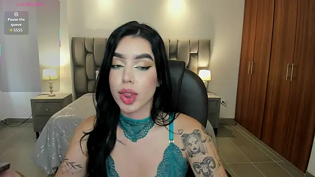 Snapshot of zoee_jackson chatting on June 2026 07:25:01 PM zoee jackson online show from June 2026 07:25:01 PM
