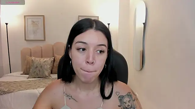Snapshot of zoee_jackson chatting on July 2026 06:43:02 PM zoee jackson online show from July 2026 06:43:02 PM