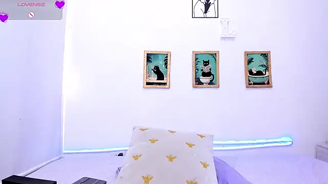 LilitRobins online show from February 2026 08:56:02 PM