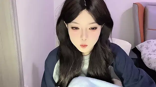 Snapshot of Q-ing chatting on March 2025 09:38:01 AM Q-ing online show from March 2025 09:38:01 AM