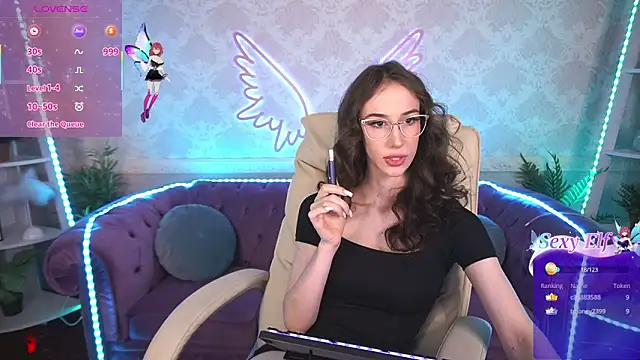 Snapshot of Evelyn_Rush chatting on February 2025 12:19:02 AM Evelyn Rush online show from February 2025 12:19:02 AM