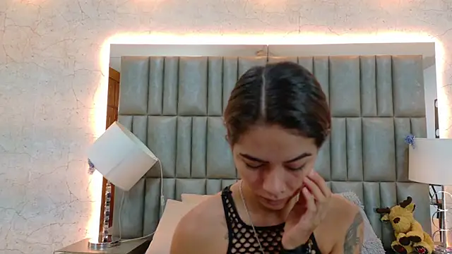 NicoleEsposito online show from January 2026 12:54:02 PM