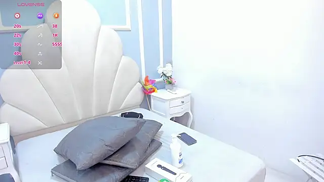 Maddyjohnsonn online show from January 2025 11:37:02 AM