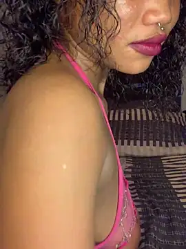 Snapshot of cardibabe chatting on January 2025 09:43:01 PM cardibabe online show from January 2025 09:43:01 PM