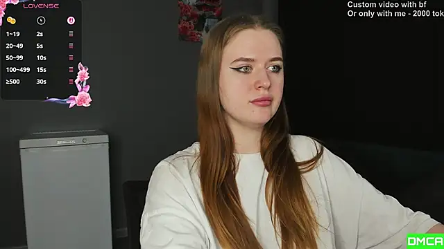 Snapshot of Pinku_kitsune chatting on February 2026 05:33:02 AM Pinku kitsune online show from February 2026 05:33:02 AM