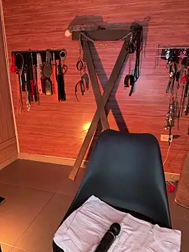 yey bdsm online show from April 2026 04:22:01 PM