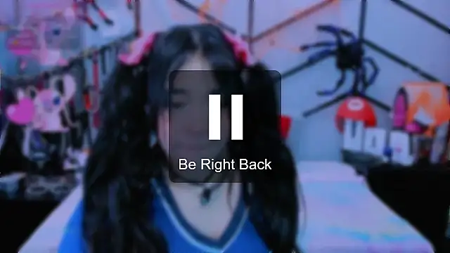 AlanaLuck online show from October 2025 07:40:01 PM