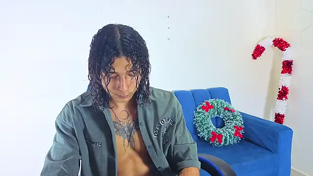 Snapshot of Demitryo chatting on November 2025 05:17:01 AM Demitryo online show from November 2025 05:17:01 AM