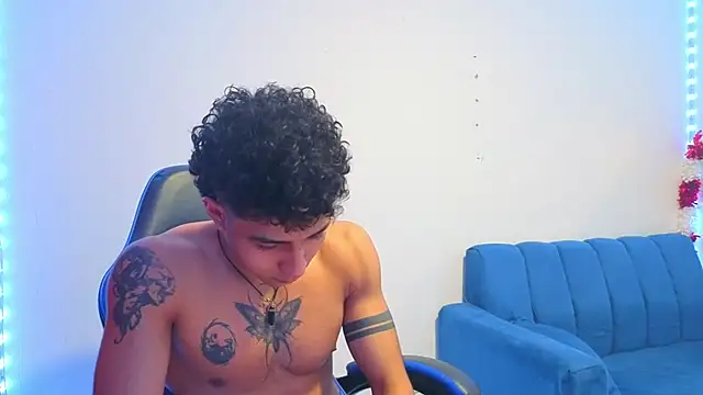 Snapshot of Demitryo chatting on January 2026 06:29:02 AM Demitryo online show from January 2026 06:29:02 AM