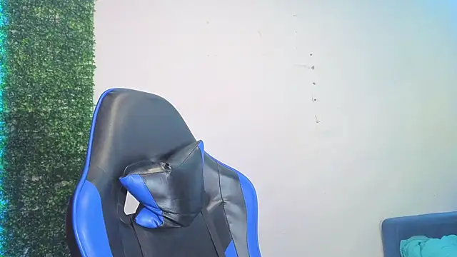 Demitryo online show from March 2026 03:12:01 AM