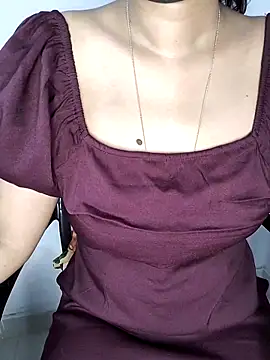 Snapshot of Ms_Neera chatting on February 2025 06:43:02 PM Ms Neera online show from February 2025 06:43:02 PM