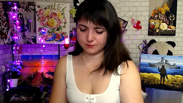 Darina M  online show from November 2025 05:30:02 AM